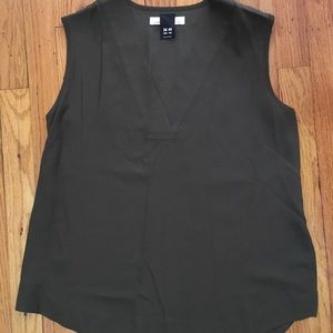 Hope Stockholm green sleeveless Dose top. 34/2/XS